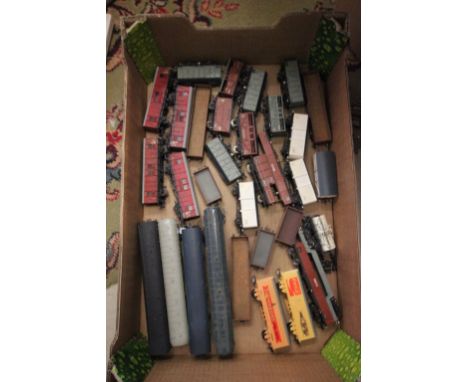 Collection of 30 OO gauge rolling stock to include Hornby, Airfix, Jouef, Lima, Bachmann, etc 
