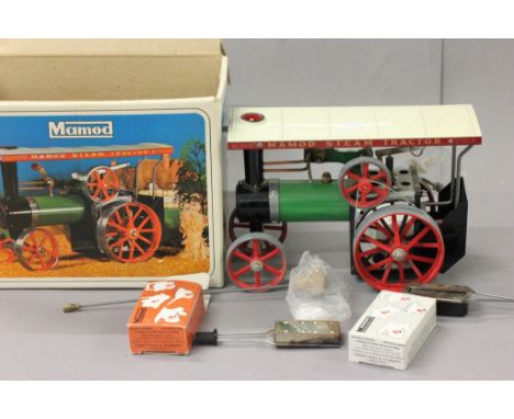 Boxed Mamod steam tractor T.E.1a overall condition good