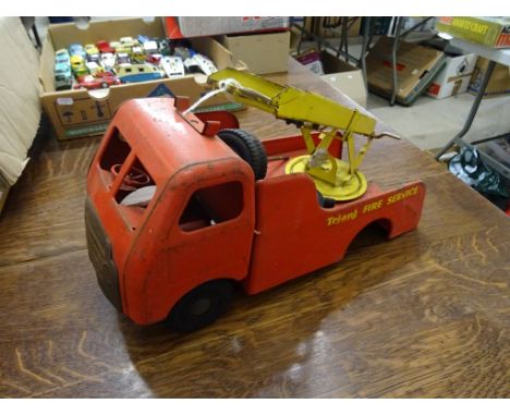 Metal Triang Fire Service truck with extending ladder, back wheels removed but present with the lot