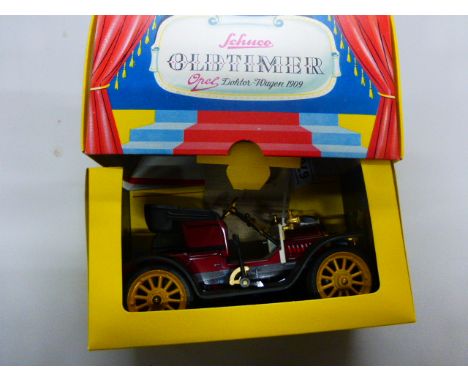 Boxed Schuco Old Timer 11238 Opel Doktor-Wagen 1909 tin plate car with key and paperwork