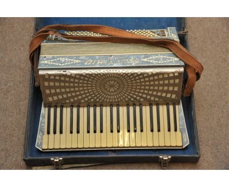 A cased Settimio Soprana piano accordion 