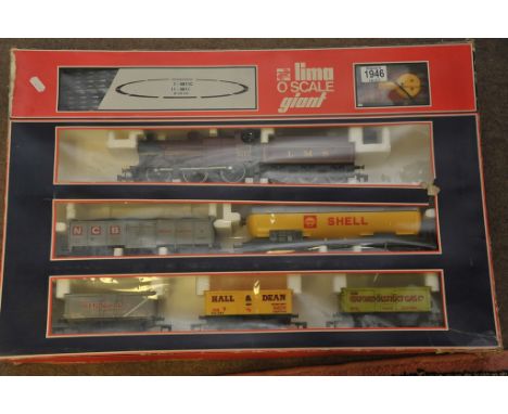 A boxed Lima O Scale Giant train set