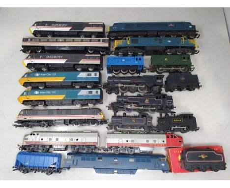 A collection of 00 gauge Locomotives including a Hornby Class 37, a Mainline Class 45, a Hornby Class 90, two Hornby Intercit
