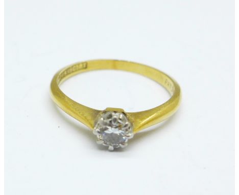 An 18ct gold and diamond ring, 1.7g, H