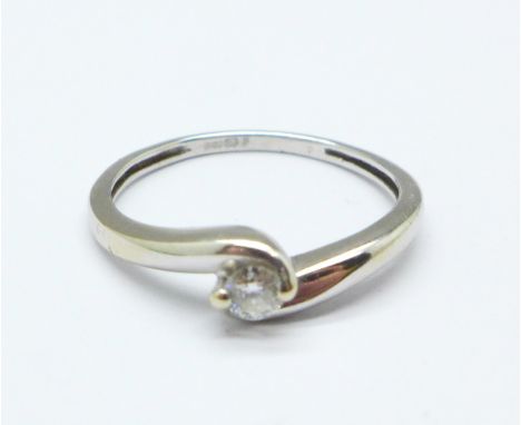 An 18ct white gold and diamond ring, 1.8g, K