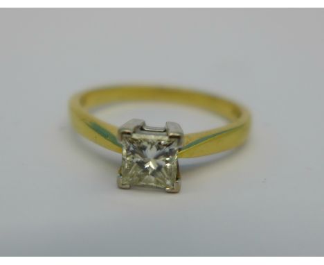 An 18ct gold, square cut solitaire diamond ring, 3.8g, S