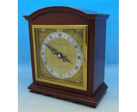An Elliott of London mantel clock, retailed by Henry Pidduck & Sons, Hanley, 16cm