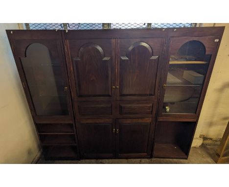Hand made bespoke mahogany dresser/drinks cabinet, having two glazed display cabinets with glass shelves, raised and fielded 