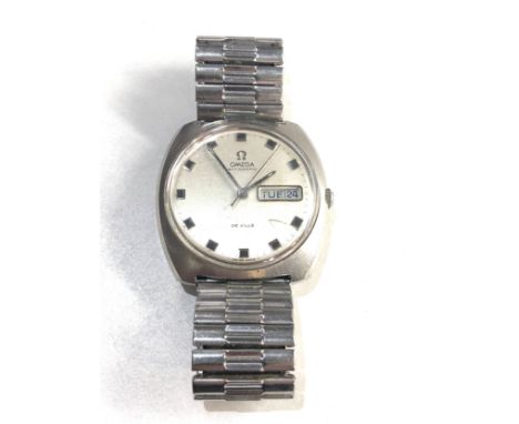 Vintage Omega de ville automatic gents wristwatch s/steel case day date in working order no warranty given 