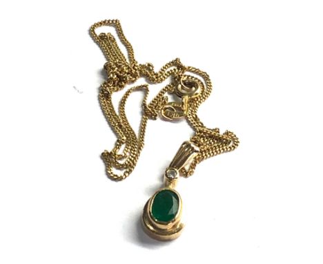 9ct gold vintage emerald &amp; diamond teardrop pendant necklace (2.3g) 