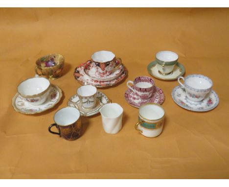 A COLLECTION OF ANTIQUE AND LATER CUPS AND SAUCERS ETC TO INCLUDE A ROYAL CROWN DERBY TRIO, AYNSLEY ORCHARD GOLD, SHELLEY ETC