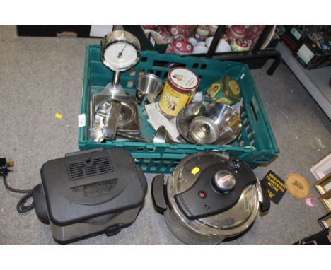 A BOX OF KITCHEN ELECTRICALS TO INCLUDE SALTER SCALES ETC
