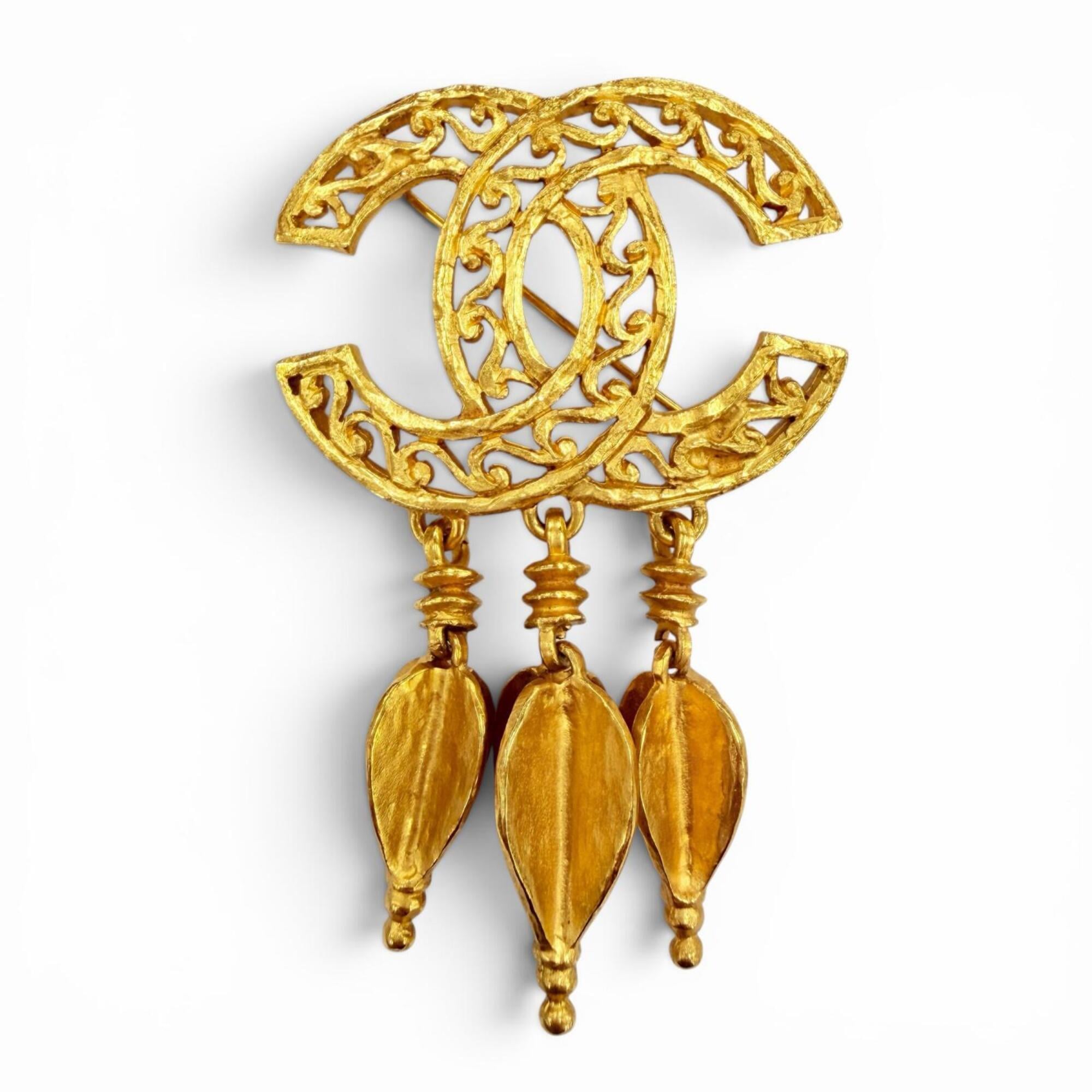 CHANEL Vintage 95A Coco Mark Brooch with Fringe, Gold, Made in France, Women\'s Accessory
