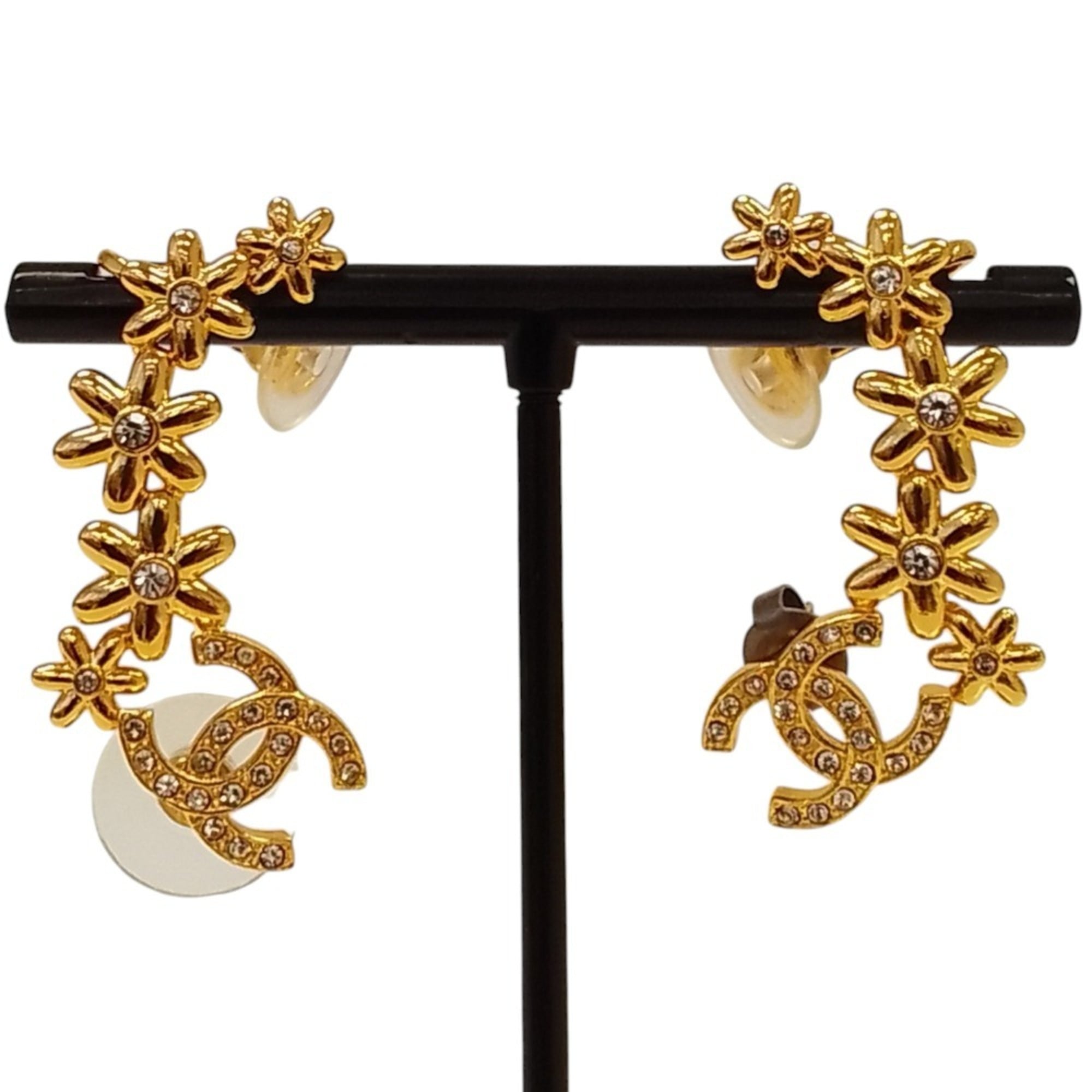CHANEL I23A Coco Mark Flower Motif Earrings, Gold Color, Women\'s