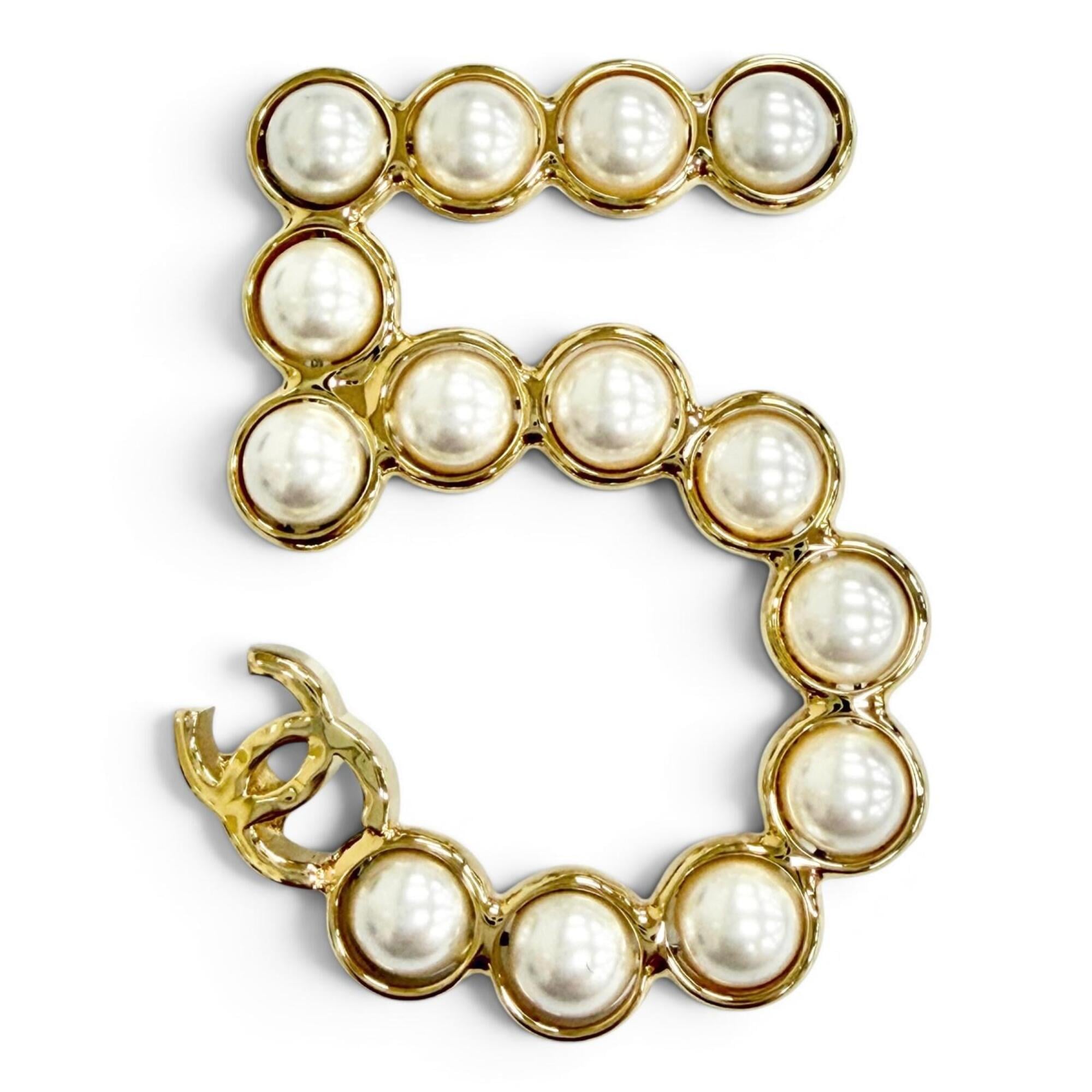 CHANEL 24S Coco Mark No. 5 Pearl Brooch, Gold, Made in Italy, Women\'s, Comes with Box, Adult Cute,