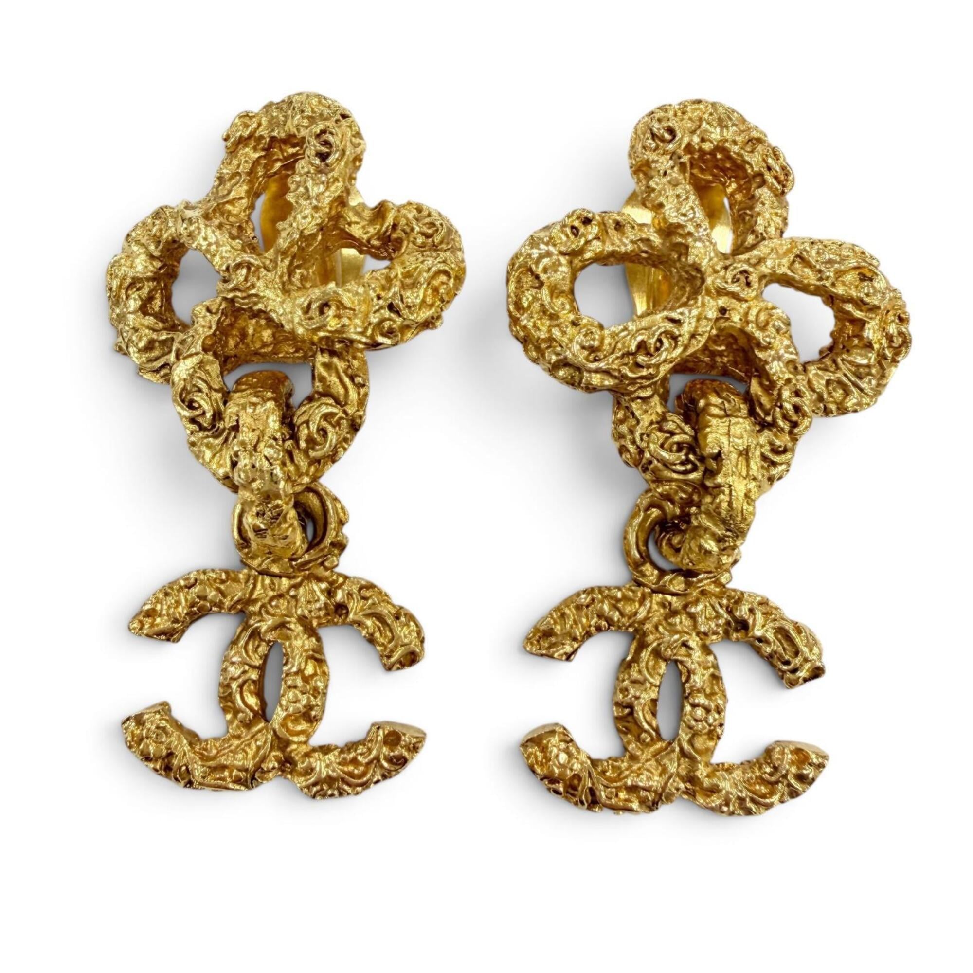 CHANEL Vintage 93A Metal Lava Flower Coco Mark Swing Earrings, Gold, Made in France, Women\'s, with