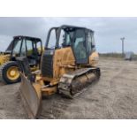 Case 850K 2010 Case 850K CAL 004152 6425 Runs and operates. Six way adjusta