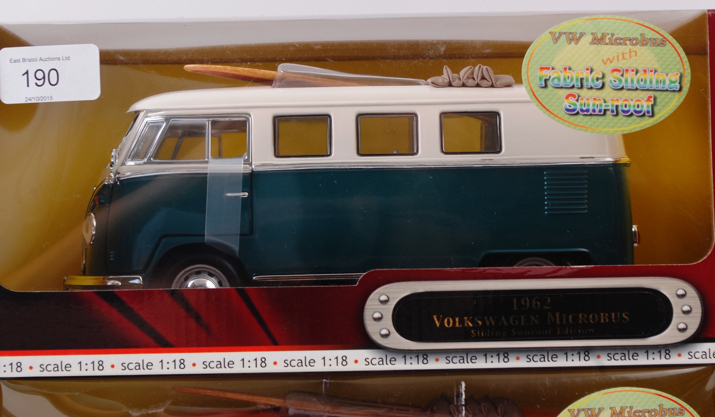 118 SCALE DIECAST; Two original 118 scale Road Signature Volkswagen