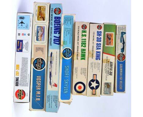 AIRFIX MODEL KITS; A collection of 8x vintage Airfix plastic model kits, comprising of; Airfix Boeing, Airfix Vosper MTB, Air