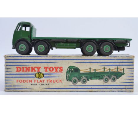 DINKY; An original vintage Dinky Toys 905 Foden Flat Truck ' With Chains'. Green body, within the original box. 