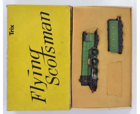 TRIX; Original vintage Trix Railways ' The Flying Scotsman ' 4472 boxed locomotive and tender. Within the original yellow and