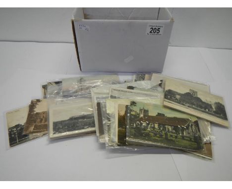 Postcards - A quantity of vintage postcards