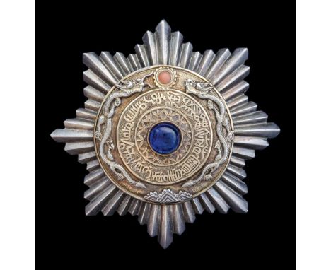 *China, Order of the Double Dragon, type 2, Second Class, First Grade breast star, unmarked, of European manufacture, in silv