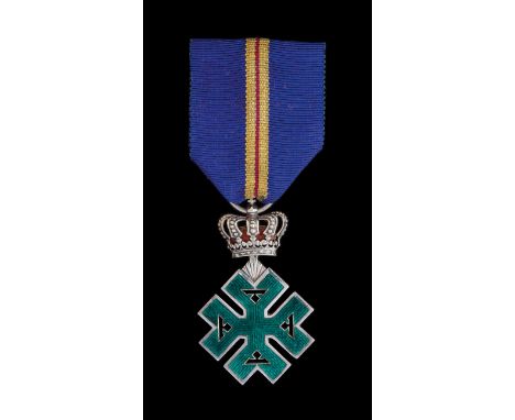 *Romania, Order of Ferdinand I, Knight’s breast badge, in silver and green enamel, with 30.5mm, extremely fine, rare