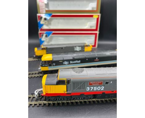 Three Lima Boxed Diesel/Electric Locomotives Tested Runners(1400g)Lima 205231 Class 37 'British Steel Teeside' in Railfreight