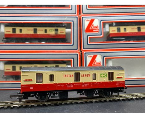 Six OO Boxed Lima 305355W CCT Parcels Van 'Tartan Arrow' 4-wheels(800g)Single buffer missing from one van'Ready-to-Roll' -  R