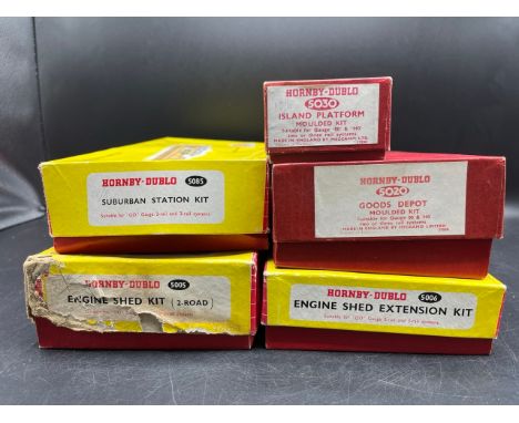 Hornby Dublo 2-Rail/3-Rail boxed Trackside Accessories(2400g)Hornby-Dublo 5005 Engine Shed kit (2 Road) - Good, Box PoorHornb