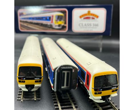 Bachmann Branchline 31-025 Class 166 Networker 3 car DMU 166202 in Network SouthEast, Tested Runner(1500g)'Turbo Express' -  