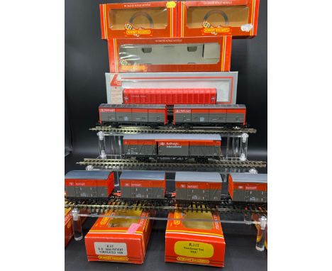 8 'OO' gauge Boxed British Rail Railfreight 'Ready-to-Roll' Vans(700g)Lima 305680A2 BHA Hooded Steel Carrier - 'Railfreight M