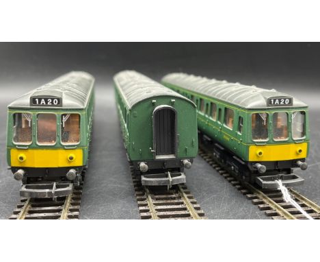 Lima L149809 Class 117/2 W51342/W59518/W51340 in BR Green with small yellow panels, Tested Runner(900g)Showing dustHead-codes