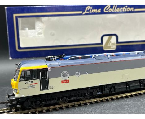 Lima 204873 Class 92 'Ravel' in Railfreight SNCF grey #92023 Tested Runner(450g)With Pantographs, one needs spring to be reat