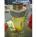 CYLINDER JACK, ENERPAC MDL. RCH606, approx. 60 T. cap.