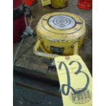 CYLINDER JACK, ENERPAC, low profile, approx. 150 T. cap.