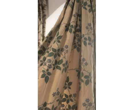 I pair lined curtains in William Morris 'Blackberry' fabric with pencil pleat heading, length 2.26m and width 1.9m (per curta