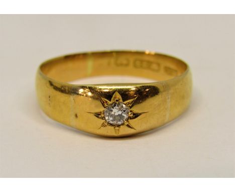 22ct star cut diamond gypsy ring, size U, 5.2g