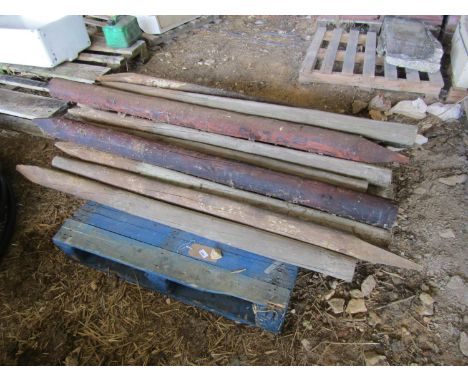 This lot is held at Hammonds Farm, Wick Street, Stroud GL6 7QN, Only bid on these following 53 lots if you able to clear by 3