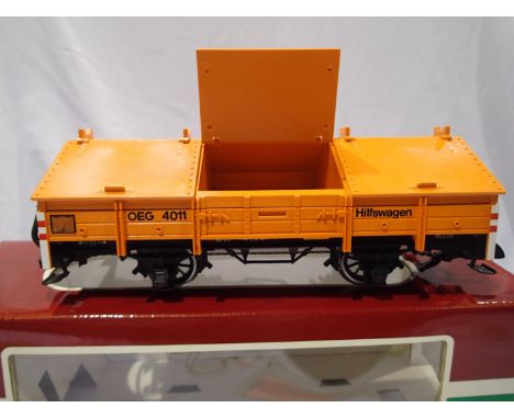 G scale L.G.B 4011, low profile wagon with six lifting lids, orange OEG 4011, Hilfswagen, excellent condition, boxed. UK P&am