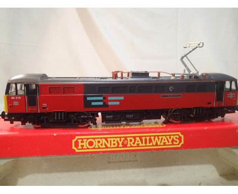Hornby OO gauge, R301, class 86 electric, 86210, C.I.T 75th Anniversary, limited edition 0497/1000, excellent condition, box 