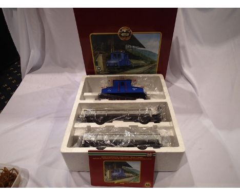 G scale L.G.B 29300 special edition collectors set, comprising: AEG LB loco, blue, with two lidded low profile mineral wagons