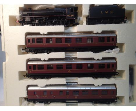 Hornby OO gauge R2887M, Thames-Forth train pack, comprising black five, 5026 LMS black, with three LMS maroon coaches, limite