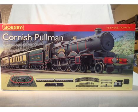 Hornby OO gauge, R1124, Cornish Pullman train set, Llantilio Castle, 5028, GWR green, two Pullman coaches, track etc, appears