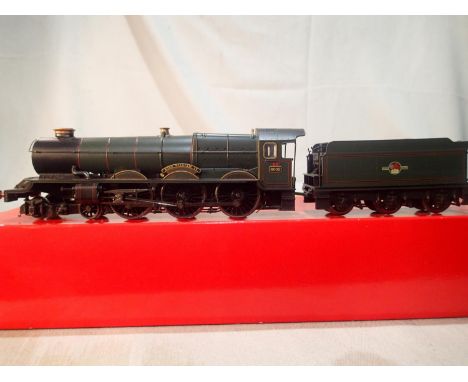 Hornby OO gauge, R2234, King class, King William IV, 6002, green, late crest, excellent condition, box is fair. UK P&amp;P Gr