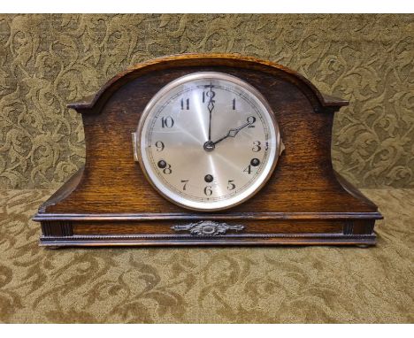 1920's oak Westminster chime mantle clock, 42cm wide x 23.5cm high.