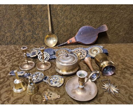 Horse brass straps, ladle, bellows, toasting forks, etc.