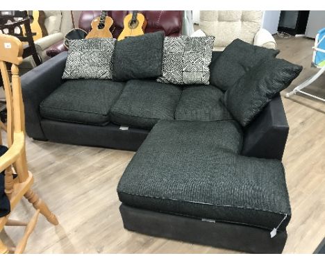 GOOD MODERN BLACK CORNER SOFA