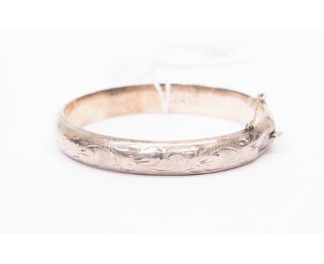 Silver bangle